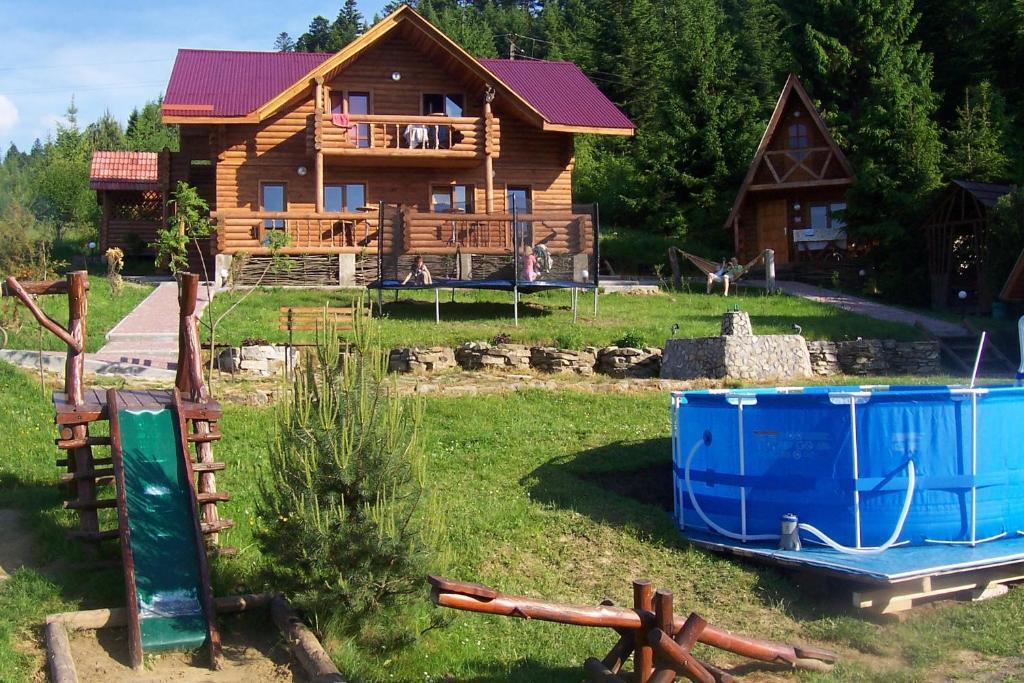 Hotel Boykivskiy Dvir Yasenitsa Zamkova Exterior foto